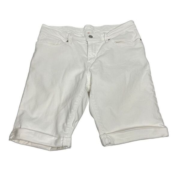 Levi’s vintage 90’s white Bermuda shorts size 31 - Picture 1 of 14